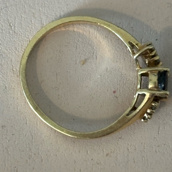 10k Gold and SapphireWomen's Ring - Picture 7 of 9